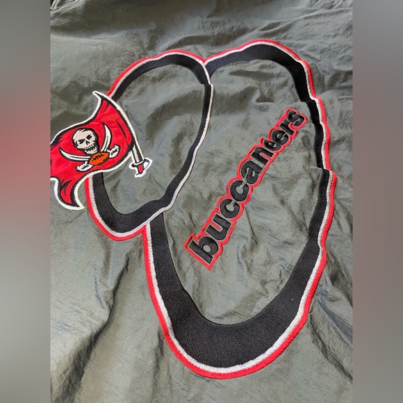 Vintage Logo Athletic Tampa Bay Buccaneers Windbreaker Jacket Size Men’s Large - Picture 10 of 11